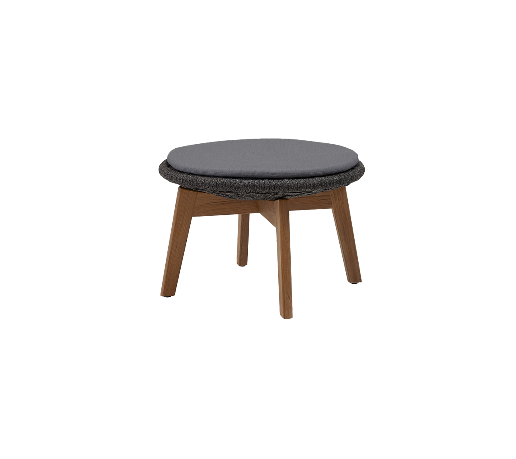 Ronde ottoman met een donkergrijze gevoerde bovenkant en houten benen, ontworpen voor veelzijdig zitten of als voetensteun.