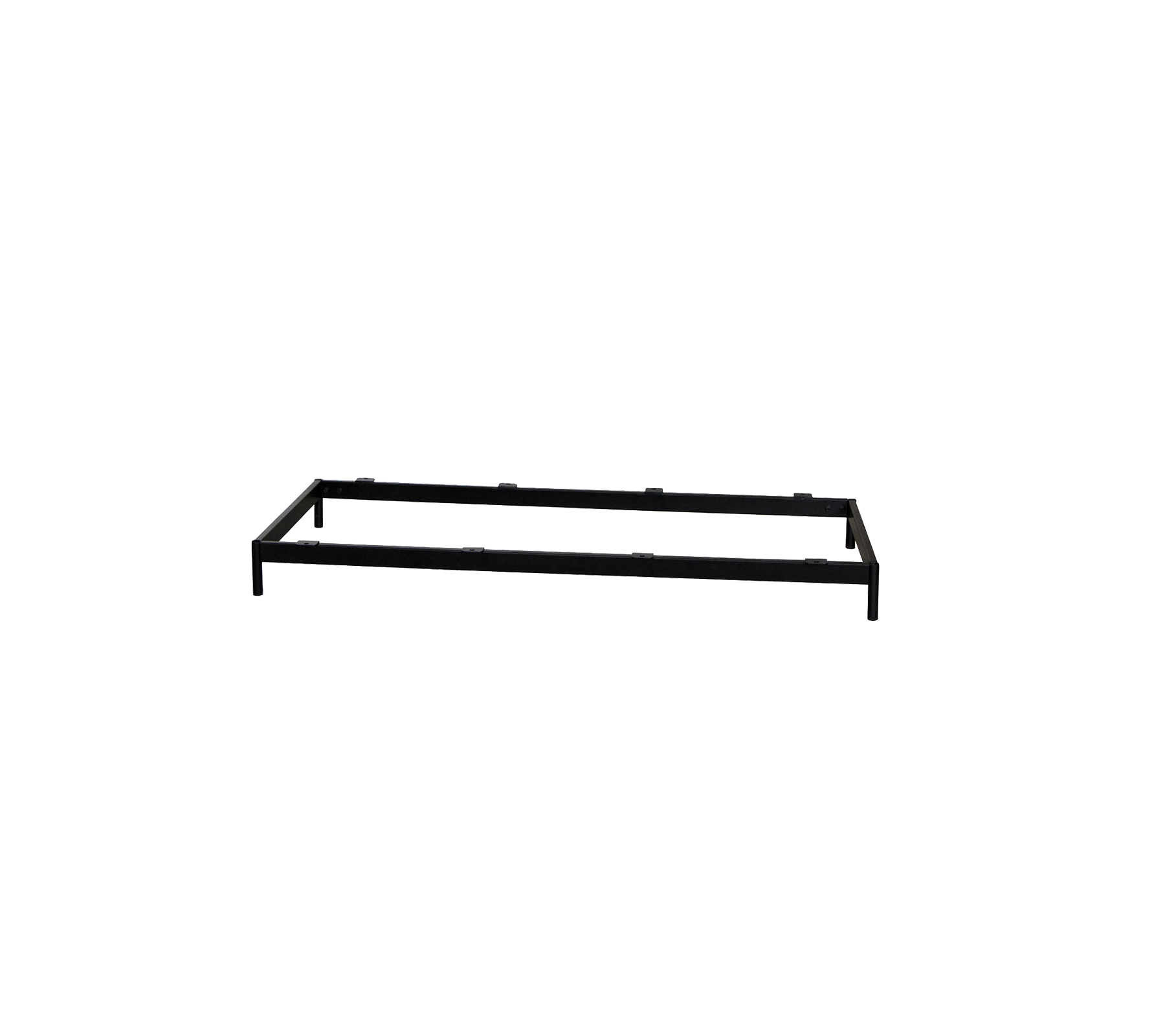 Metalen bedframe in een eenvoudig rechthoekig ontwerp, met een strakke zwarte afwerking voor veelzijdige decorcompatibiliteit.