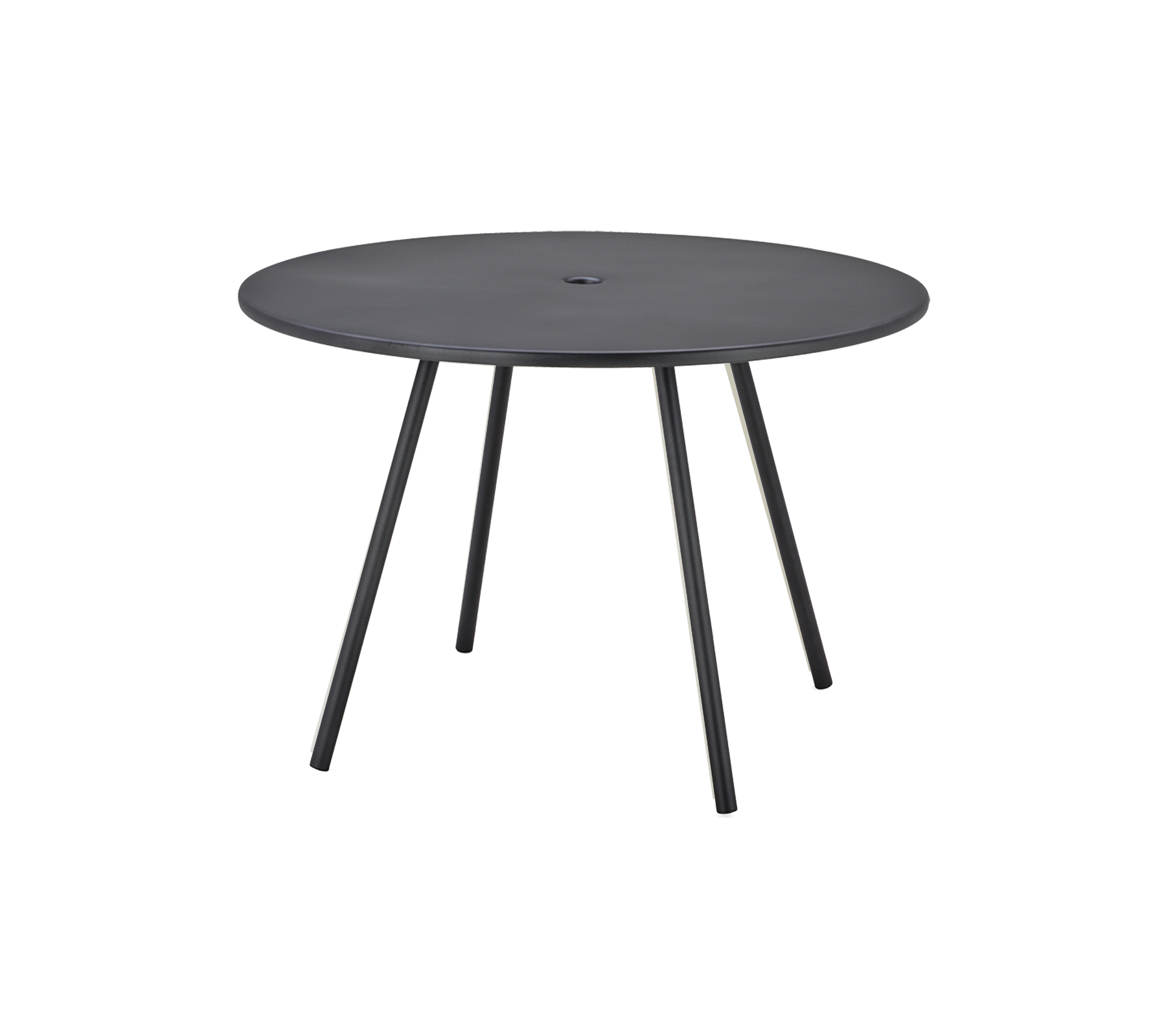 Ronde zwarte tafel met een gladde oppervlakte en drie slanke poten, ontworpen voor veelzijdig gebruik.