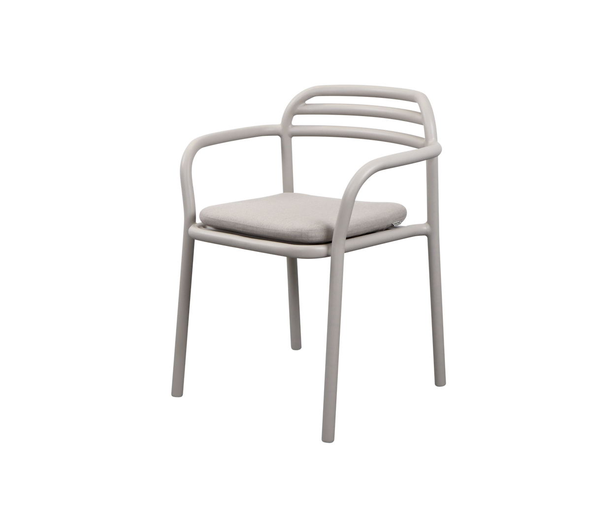 Een moderne fauteuil met een slank ontwerp, ronde armleuningen en een gevoerde zitting in een neutrale kleur.
