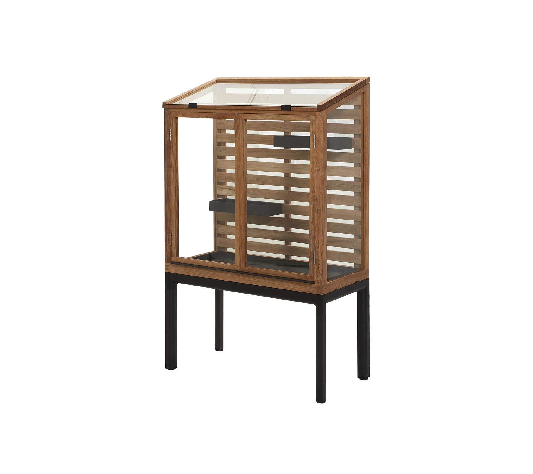 Stijlvolle vitrinekast met een houten frame met lattenontwerp en een glazen deur, ideaal om items te tonen.