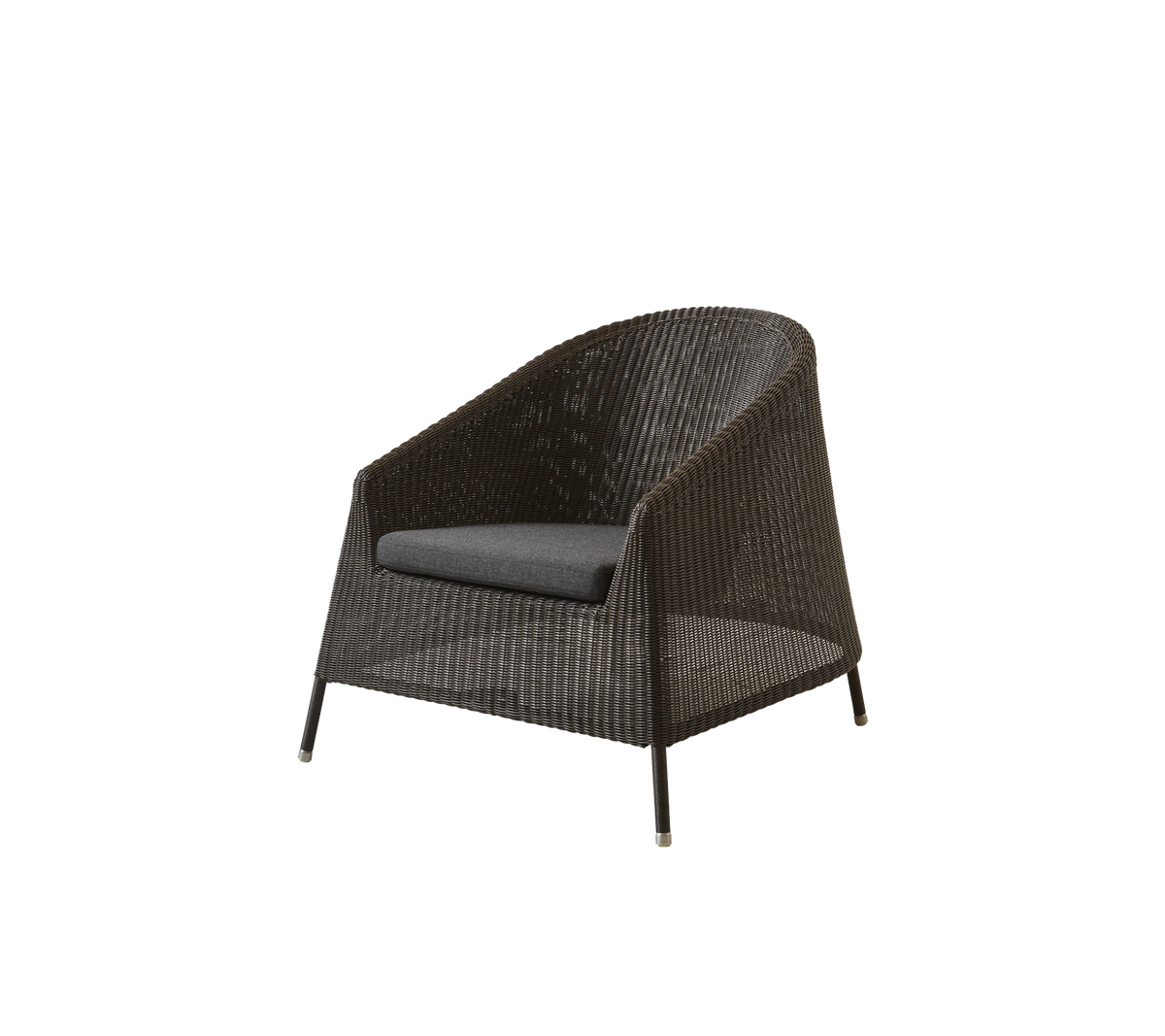 Stijlvolle geweven stoel met een ruime zitting en een comfortabel kussen, perfect voor ontspanning en om elke ruimte te verbeteren.