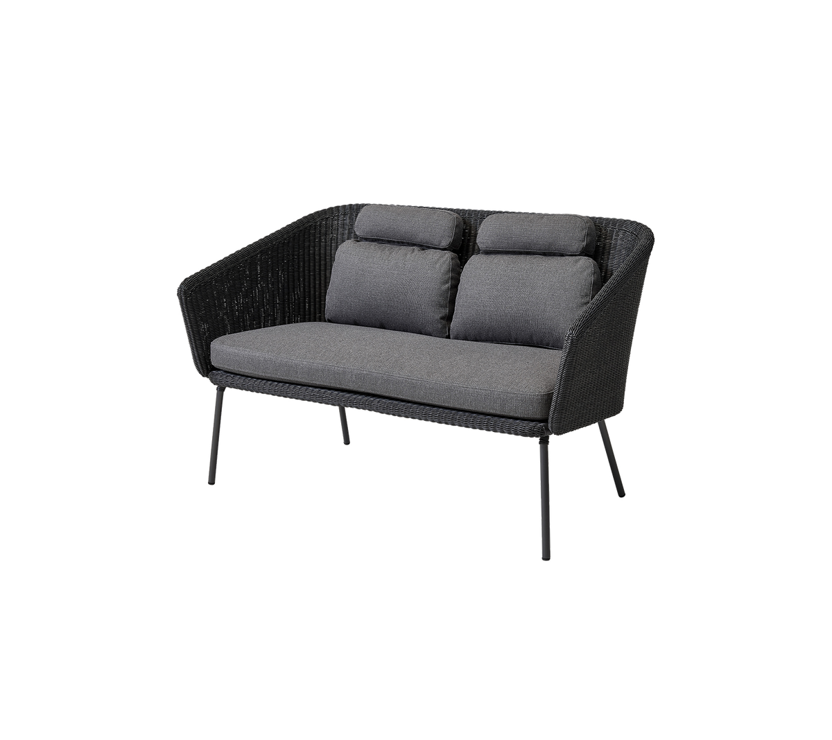 Stijlvolle tweezitsbank met een gevlochten ontwerp en zachte grijze kussens, perfect voor moderne decoratie.