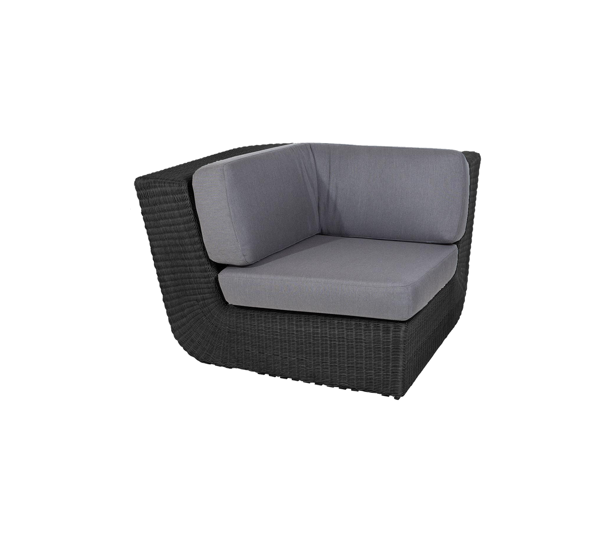 Stijlvol hoekzitmeubel met een slank zwart wickerframe en comfortabele grijze kussens, perfect voor moderne decoratie.