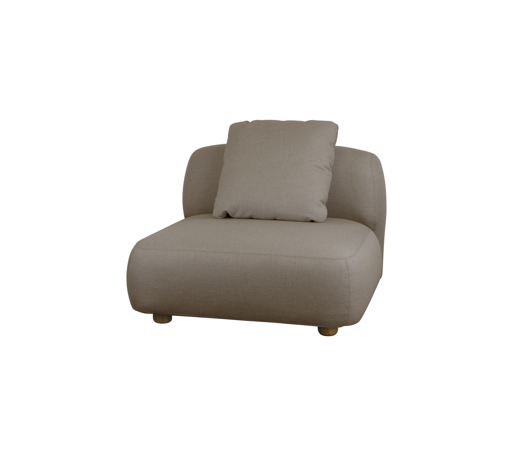 Comfortabele beige stoel met een pluche rugkussen en ronde randen, geschikt voor ontspannen zitten in verschillende omgevingen.