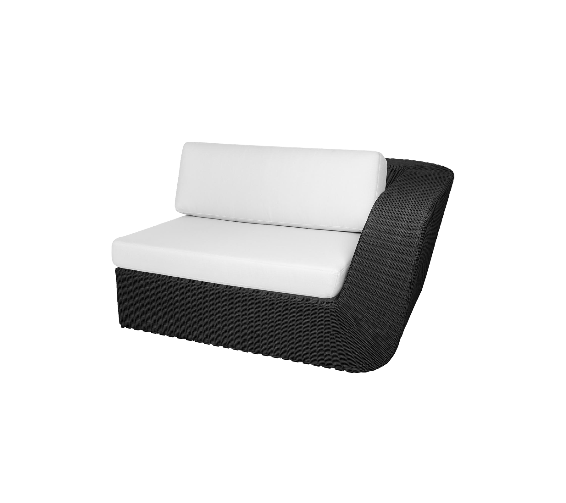 Eigentijdse zitmeubelen met een slank zwart frame en zachte witte kussens, ontworpen voor comfort en stijl.