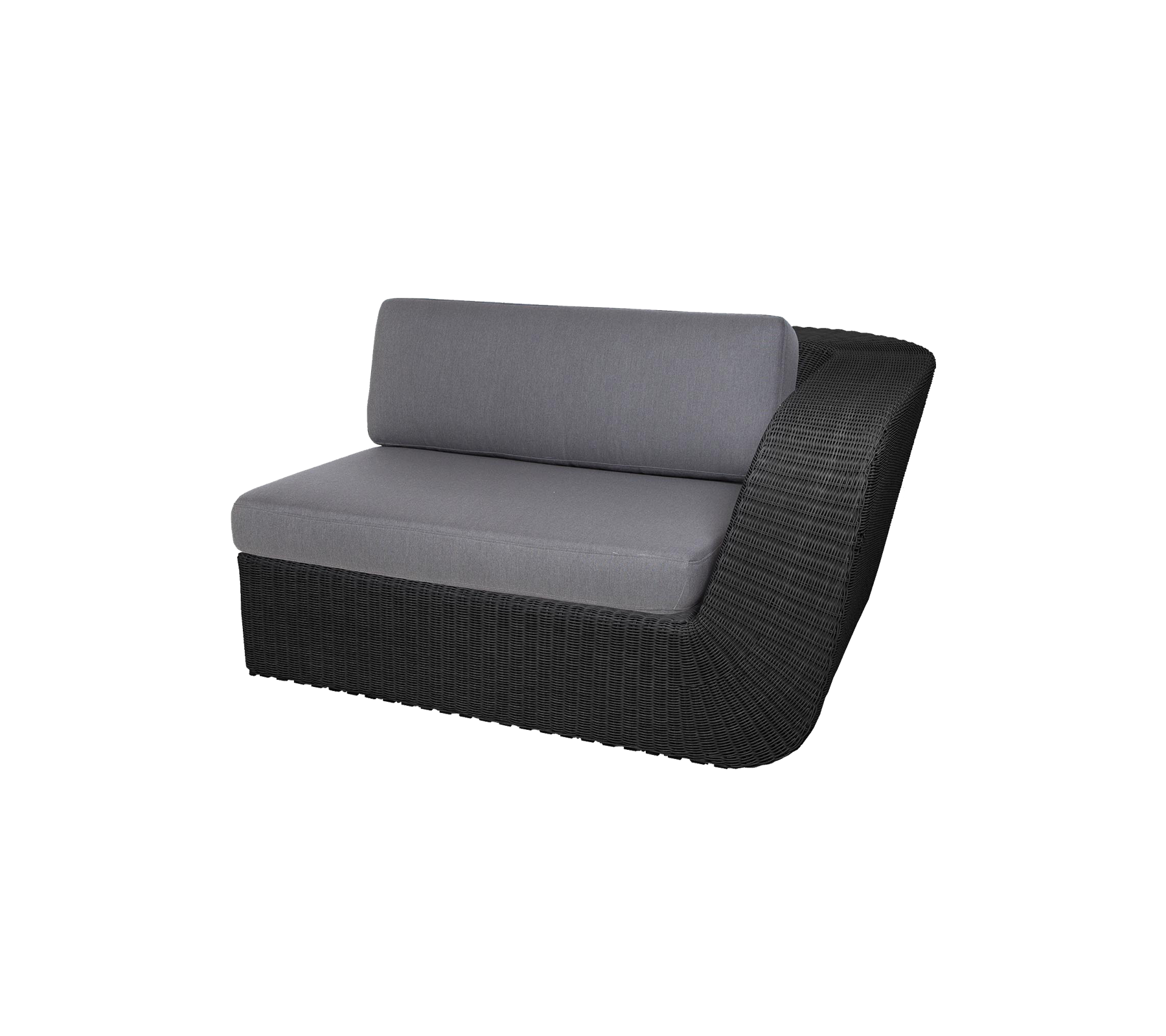 Stijlvolle gebogen loveseat met een slanke zwarte wicker basis en comfortabele grijze kussens voor moderne zitplaatsen.