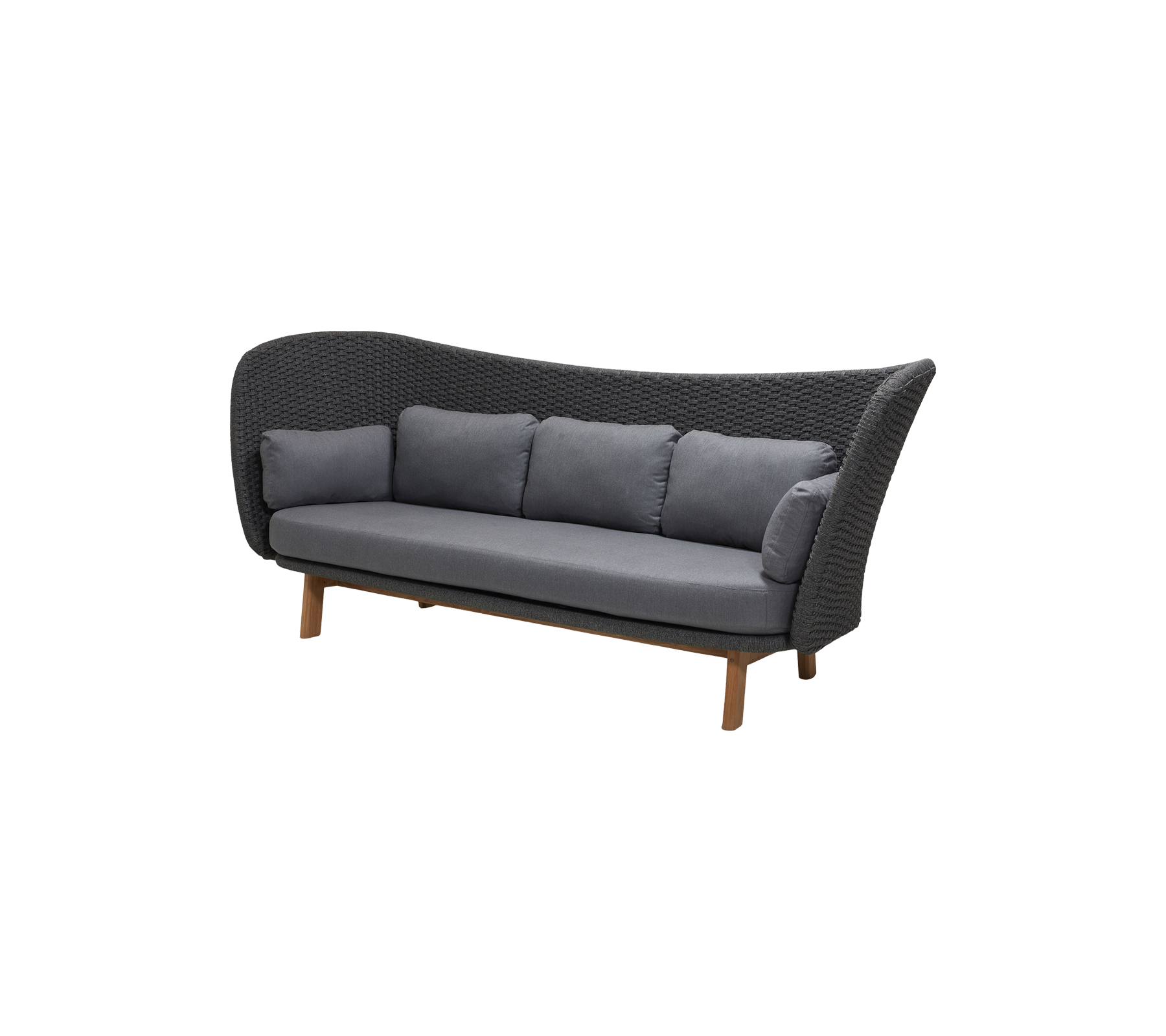 Stijlvolle driezitsbank met een geweven ontwerp en zachte grijze kussens, ondersteund door houten poten voor een uitnodigende uitstraling.
