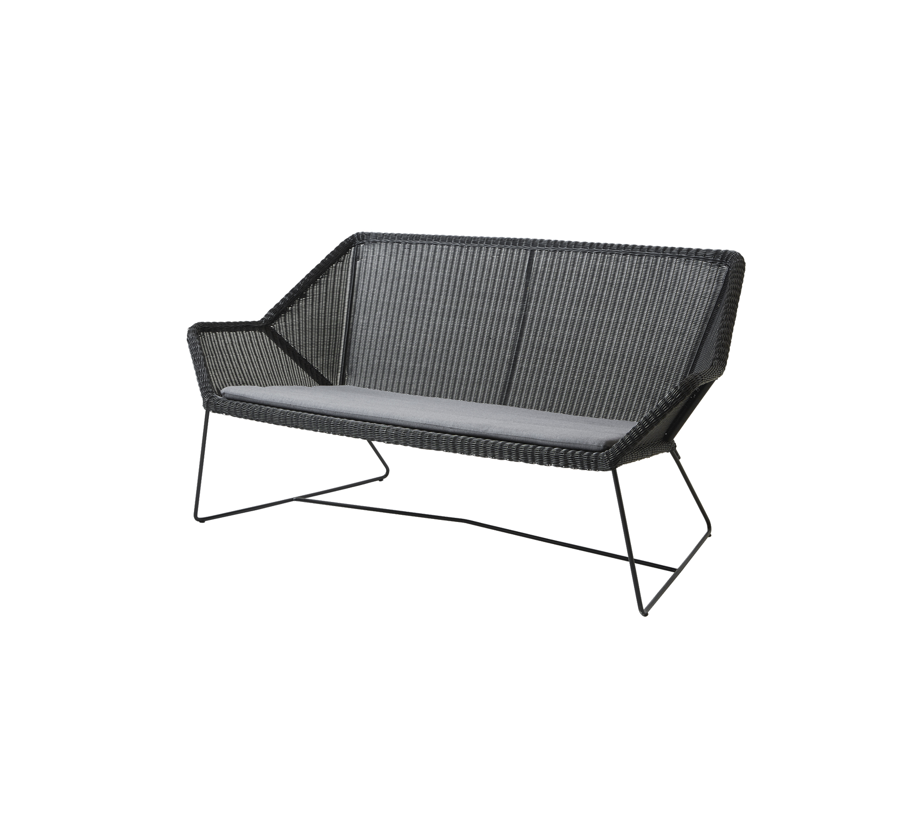 Stijlvolle tweezitsbank met een geweven ontwerp en een comfortabele grijze kussen, voorzien van slanke metalen poten ter ondersteuning.