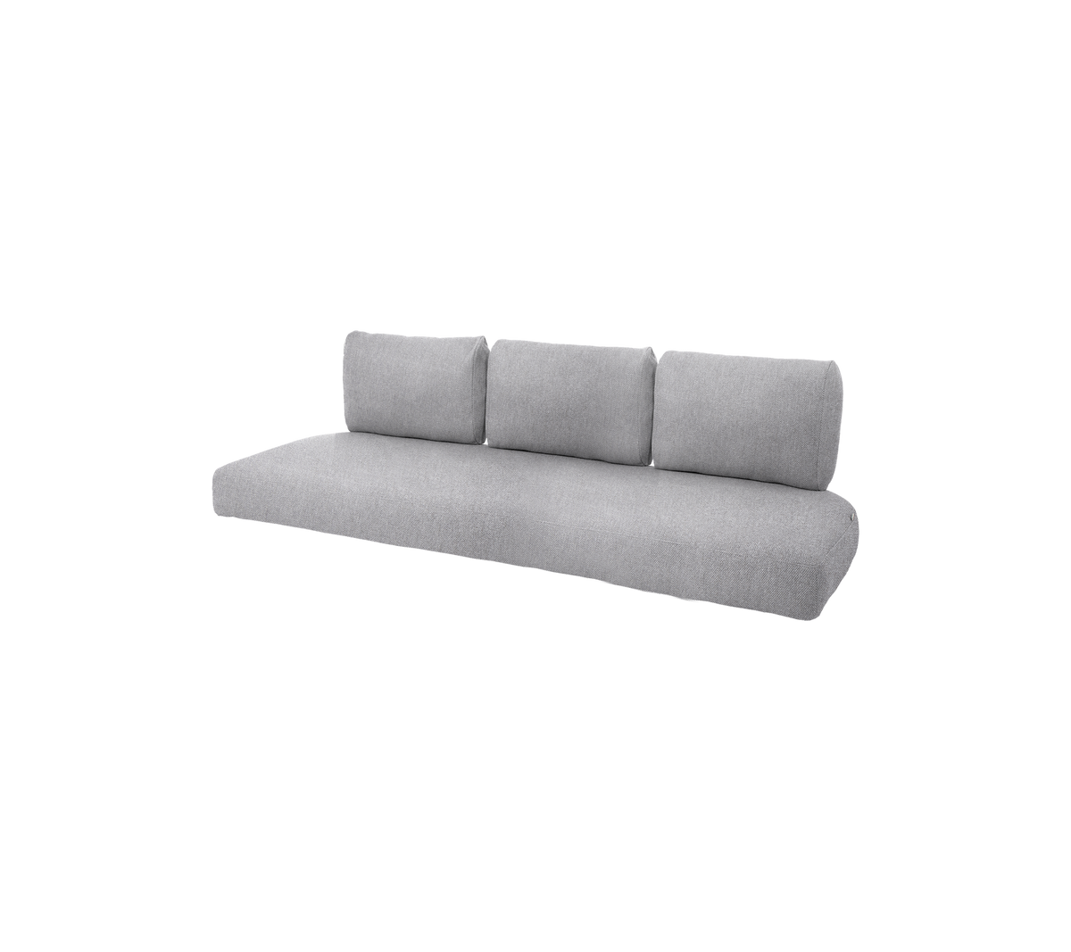 Moderne grijze bank met drie pluche rugkussens, die een slank en minimalistisch ontwerp biedt voor moderne decoratie.