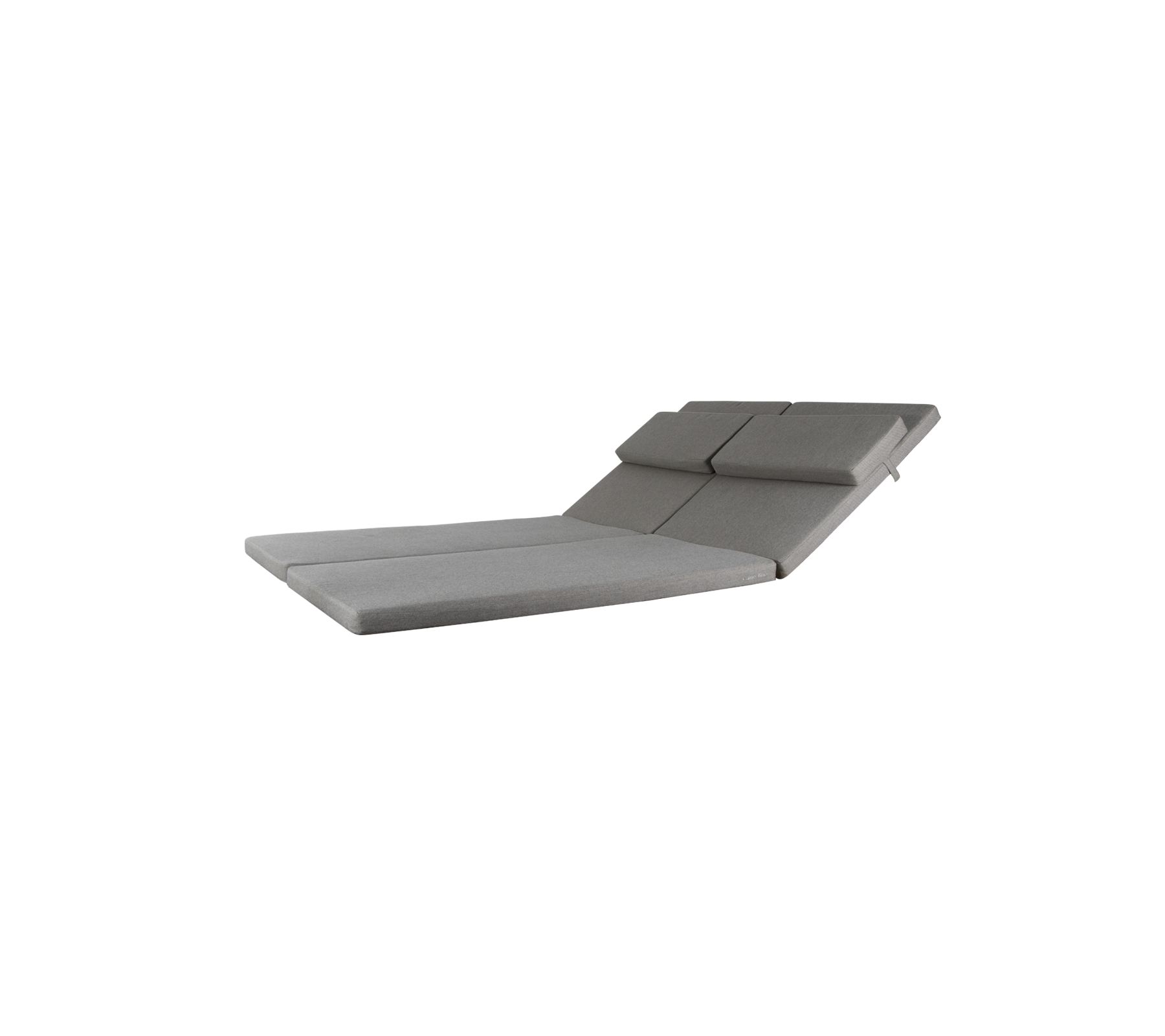 Strakke, moderne loungestoel met een gebogen ontwerp en pluche grijze bekleding, perfect voor ontspanning en stijl.