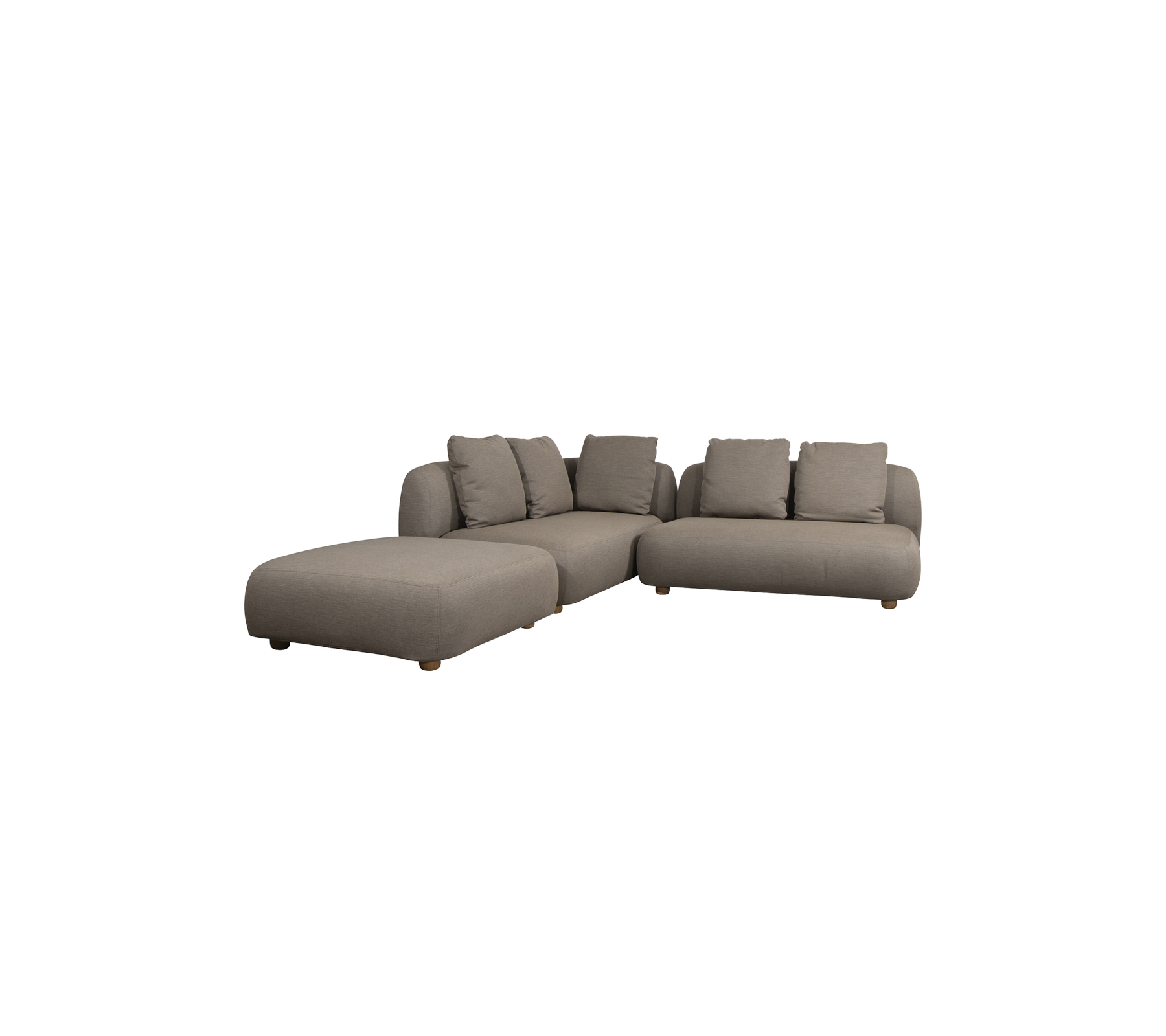 Moderne hoekbank in een neutrale bruine tint met zachte kussens en een ruime ontwerp voor comfortabel zitten. Perfect voor ontspanning.